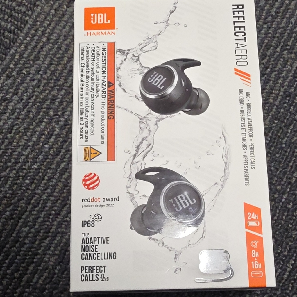 JBL Reflect Aero Wireless Earbuds - Black with Silver Accents